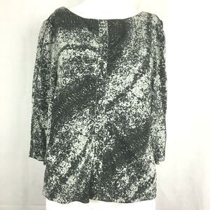 Be Shirt Womens Sz 8 Black Gray Animal Print Silk 3/4 Sleeve Top Rear Zip‎
